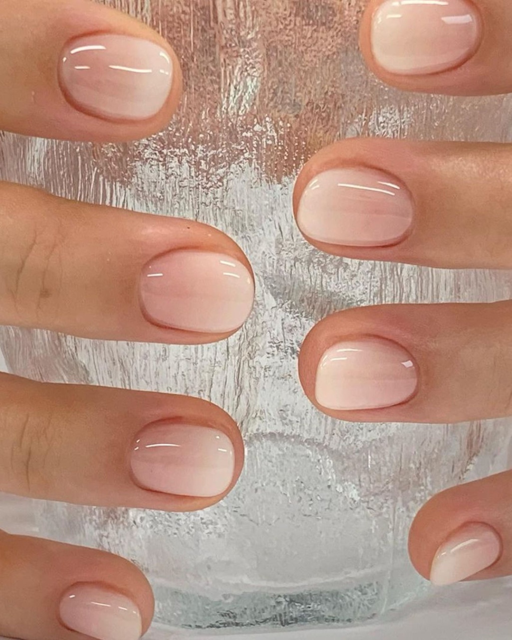 Chic & Simple: Elevate Your Look With Minimalist Nail Designs