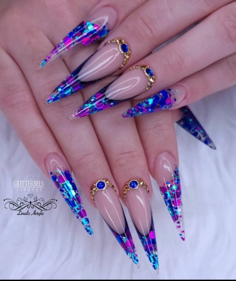 Get Sharp And Stylish: Nail Stiletto Designs To Nail Your Look!