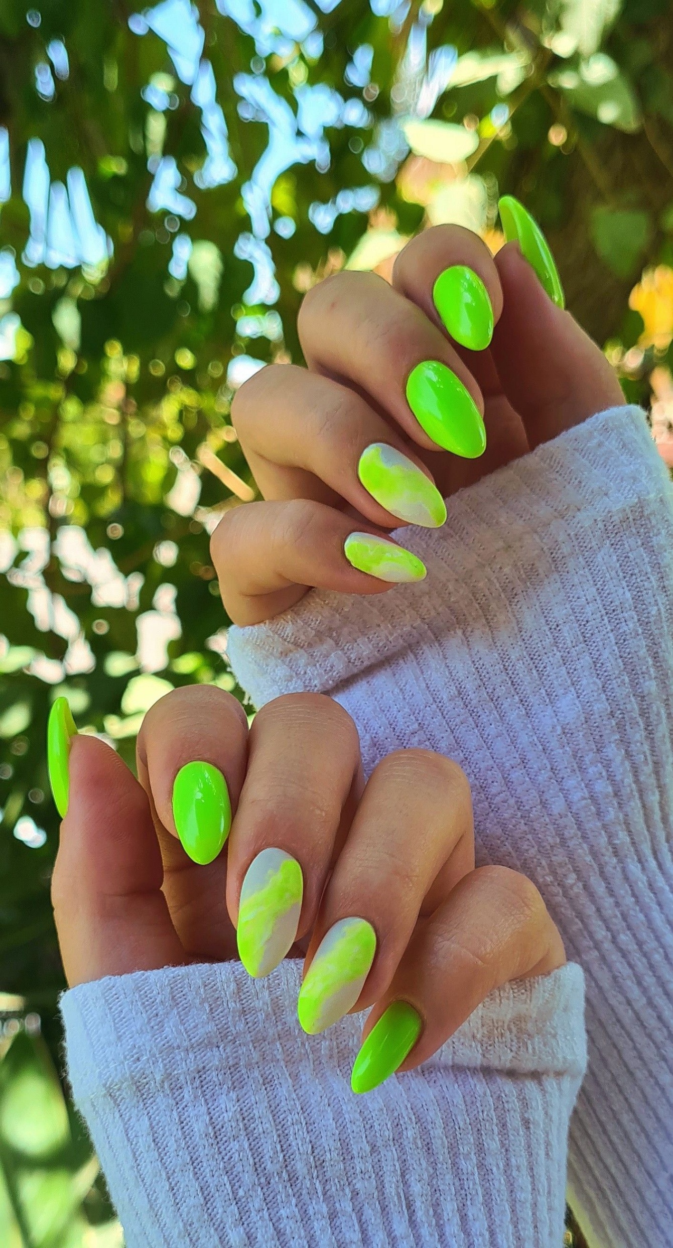 Get Noticed With Fabulous Neon Green Nail Designs – Stand Out From The Crowd!